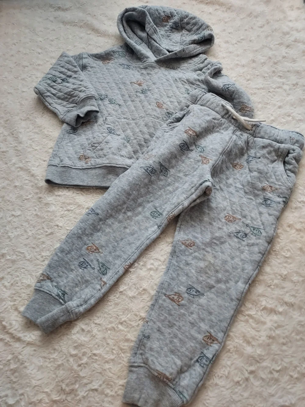 BUNDLE (11 pcs) 4-4T Boys Cool Cold Weather Clothes School Play Fall Winter